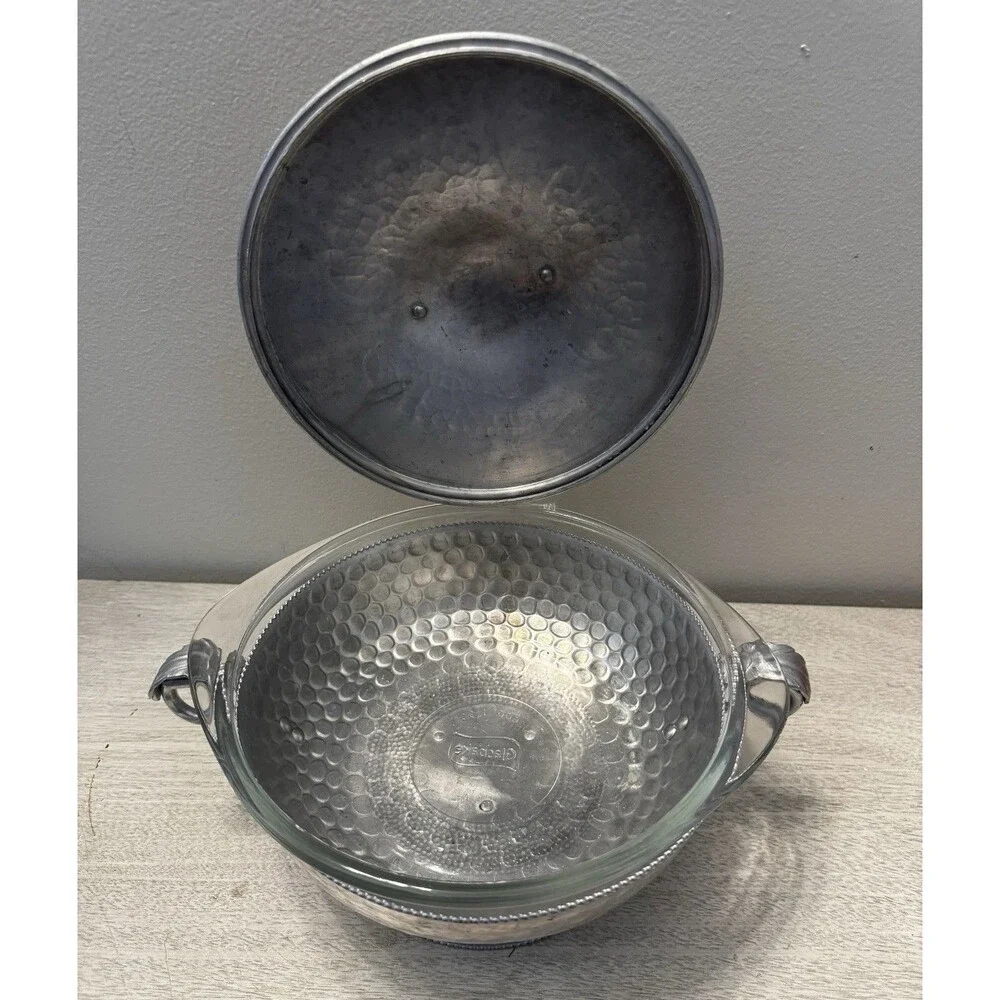 Vintage Glasbake J2600 1.5 Qt Casserole Hammered Aluminum Bowl Lid